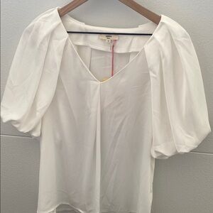 Entro White Puff Sleeve Blouse